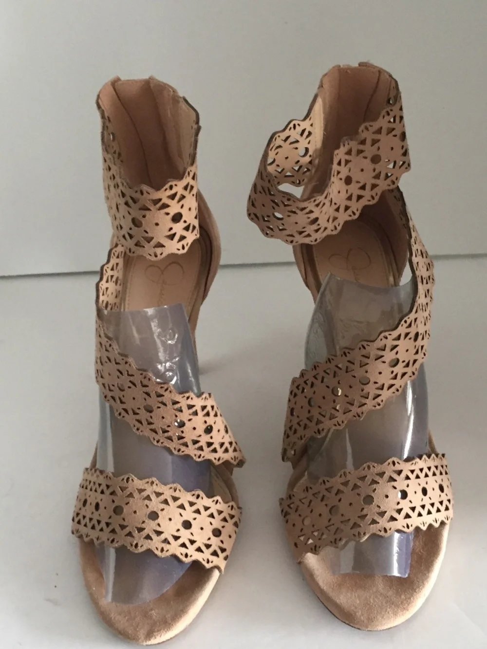 Jessica Simpson Jastia 8.5 Beige Suede Laser Cut Strappy Stiletto Heels EUC
